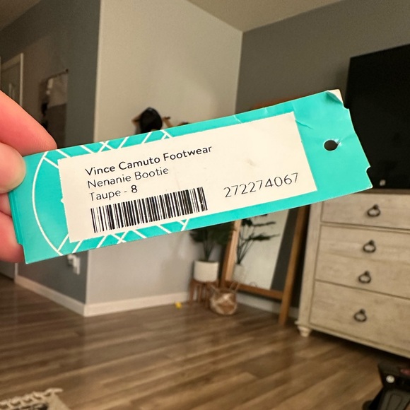 Vince Camuto Nenanie Pointed Toe Bootie brown Size 8 NWT $179 MSRP - Picture 7 of 7